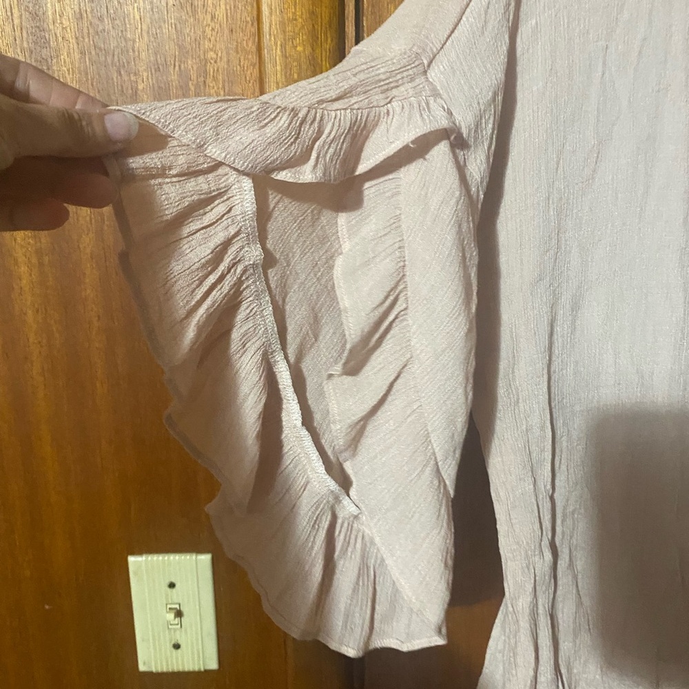 Doe & Rae Light Pink Ruffle Sleeve Top - Picture 2 of 4